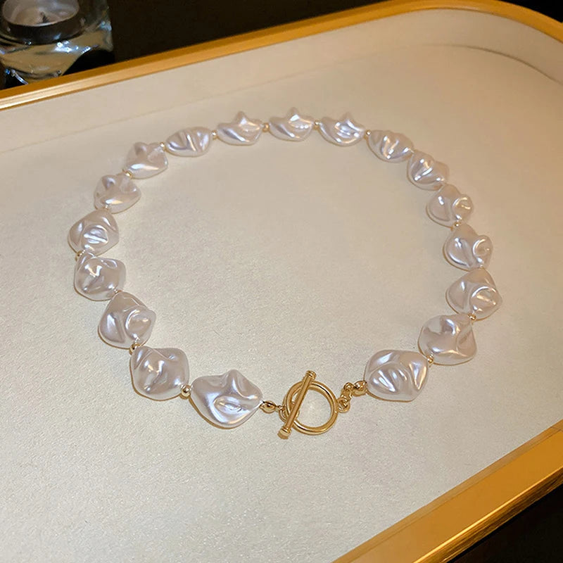 New Special-shaped Irregular Pearl Necklace For Women Fashionable Simple Neck Chain Clavicle Chain Exaggerated Pearl Necklace