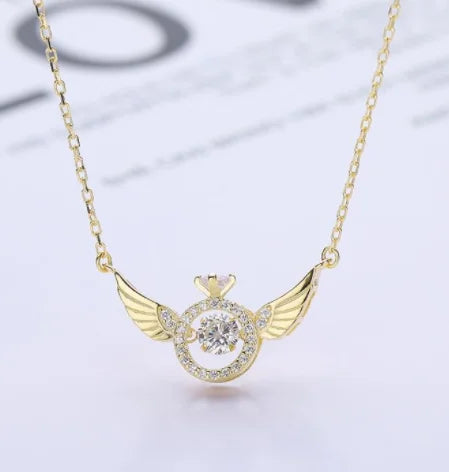 Angel Wing Necklace for Women - Korean Style Dainty & Elegant Pendant, Minimalist Delicate Gold/Silver Chain Jewelry Gift