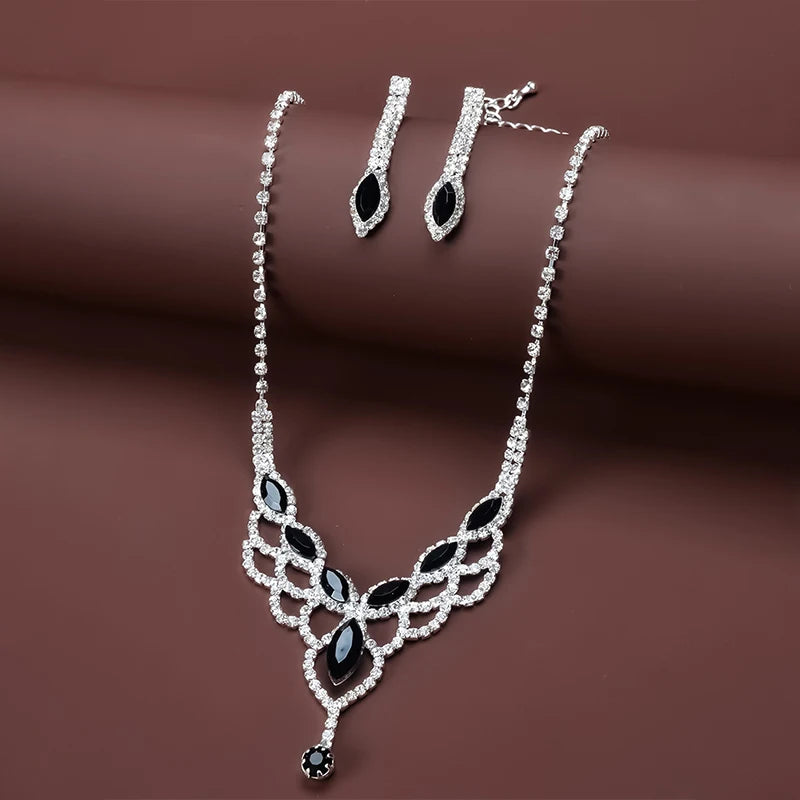 3Pcs Fashion Vintage Geometric Hollow Rhinestone Necklace Earrings For Women Versatile Wedding Bride Jewelry Sets Accessories