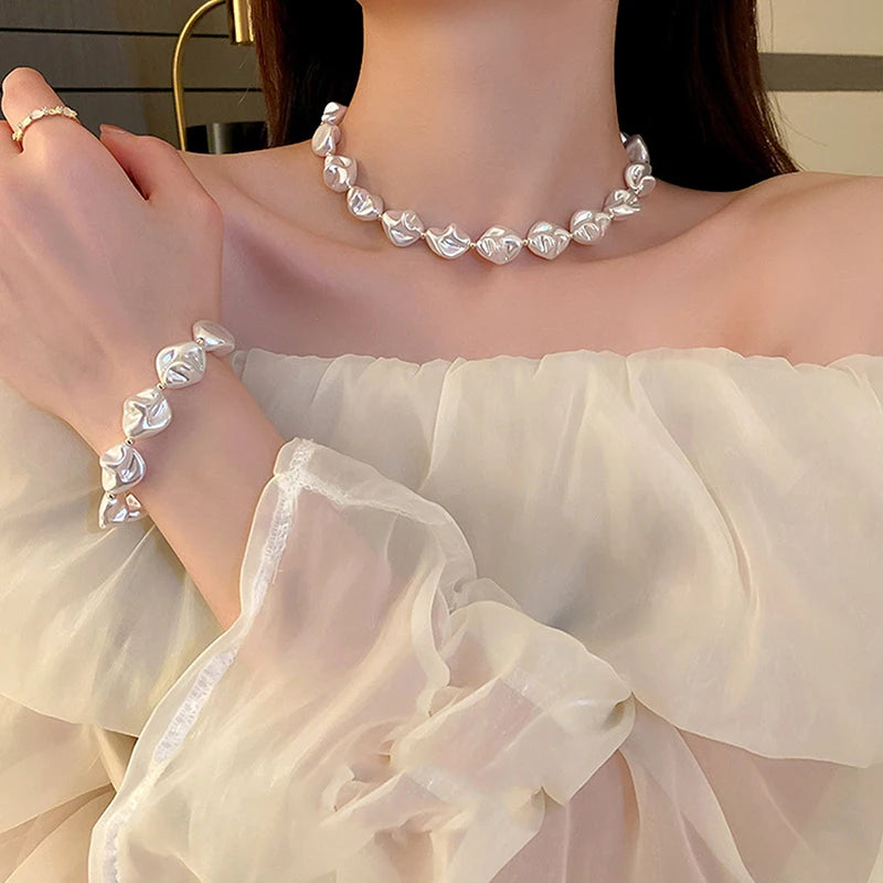 New Special-shaped Irregular Pearl Necklace For Women Fashionable Simple Neck Chain Clavicle Chain Exaggerated Pearl Necklace